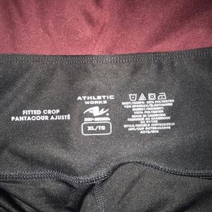 Black Capri leggings with fitted crop